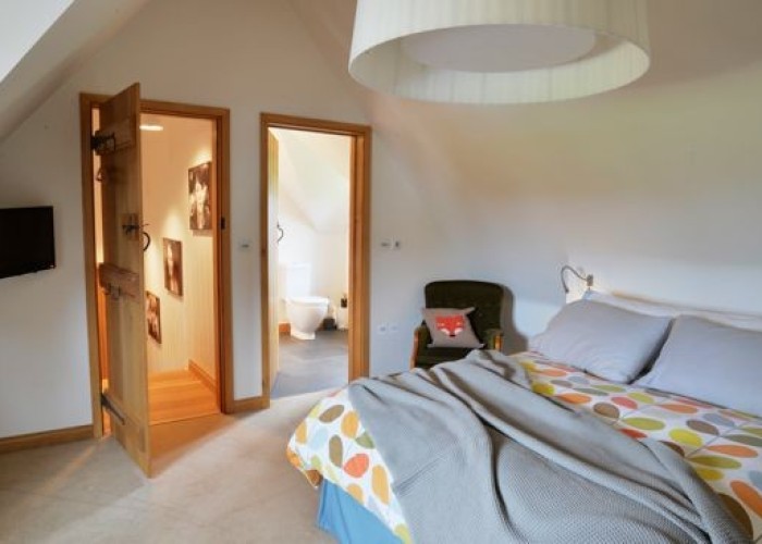 16. Bedroom (Double)