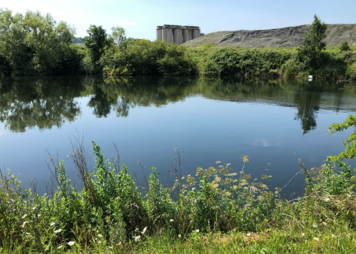 17. Lake / Pond