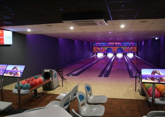17. bowling alley