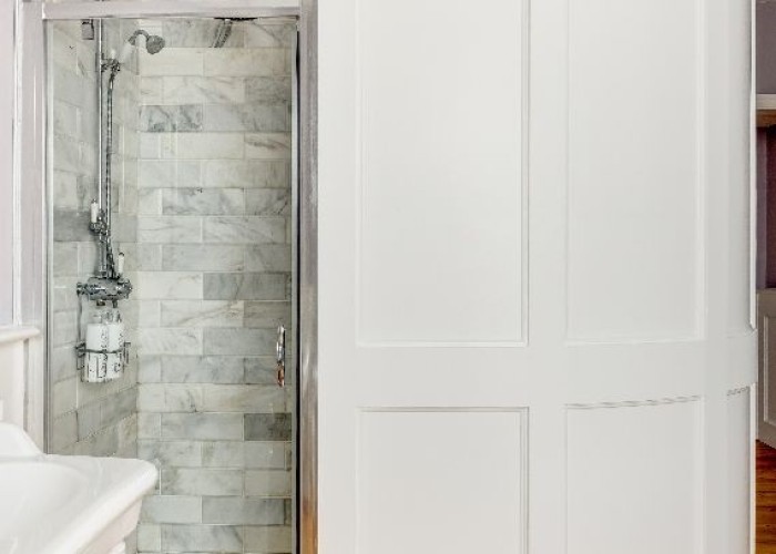 19. Bathroom