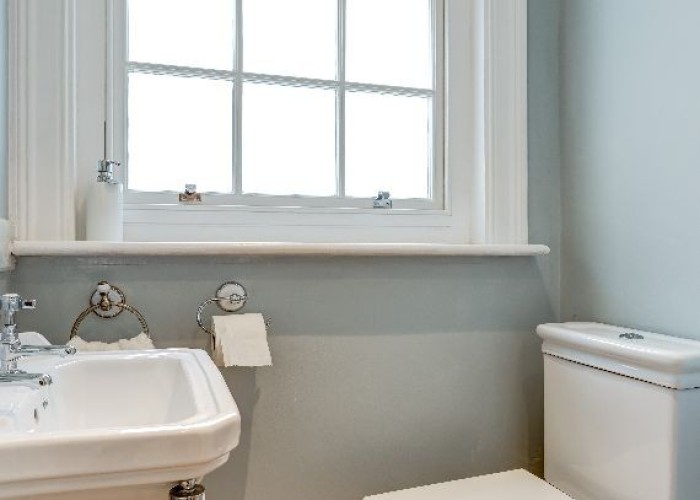 27. Toilet