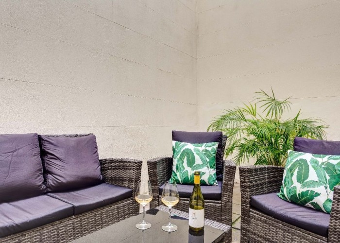 28. Patio / Veranda