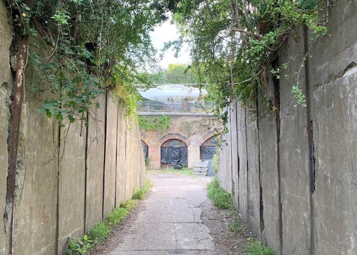 Alley at London: Wasteland, Woodland, Stone Walls - Backdrops For Video & Stills Shoots, Kent