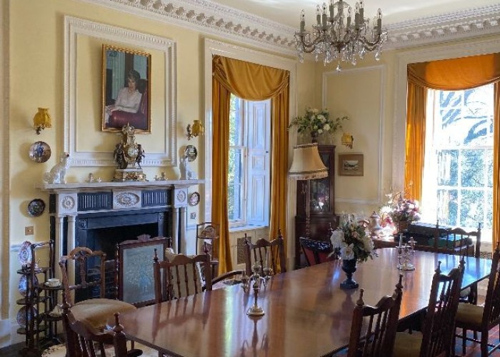 7. Diningroom