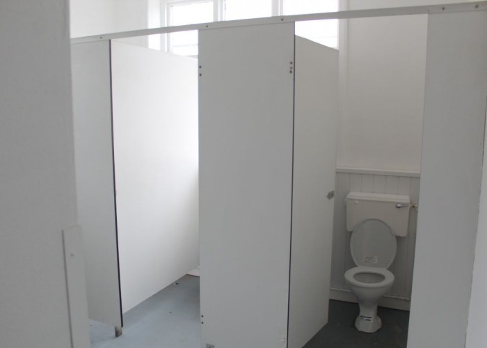 10. Toilet / Toilet Block