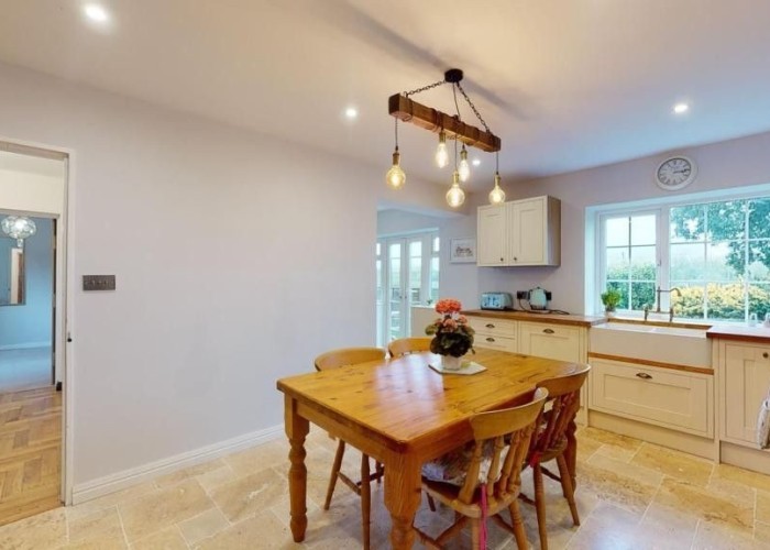 4. Diningroom