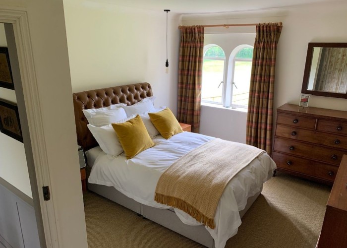 12. Bedroom (Double)