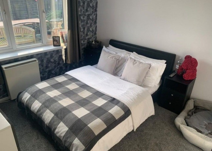 16. Bedroom (Double)