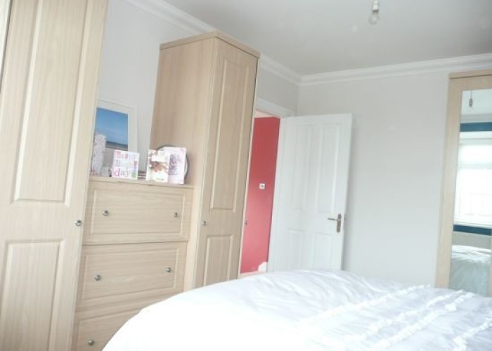 25. Bedroom (Double)