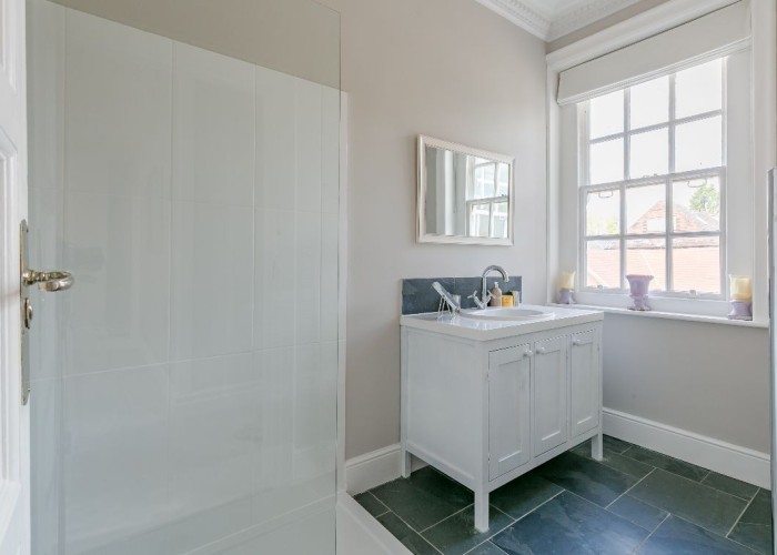 33. Bathroom