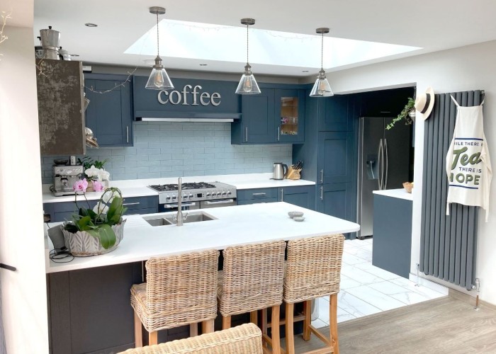 3. Kitchen (With Island), Kitchen (Coloured units), Kitchen (Modern), Kitchen (Gas Hob)