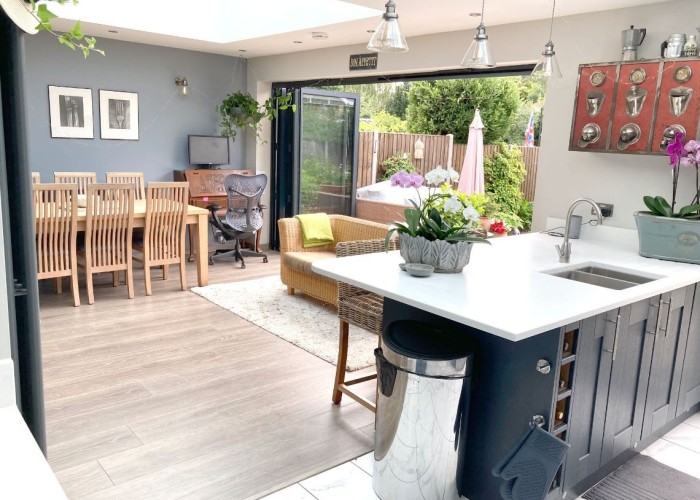 7. Diningroom