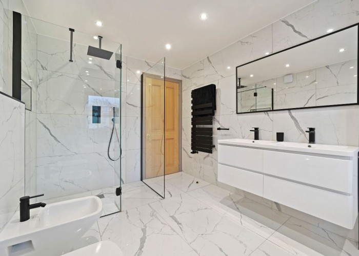 11. Shower Room, Bathroom (2 sinks)
