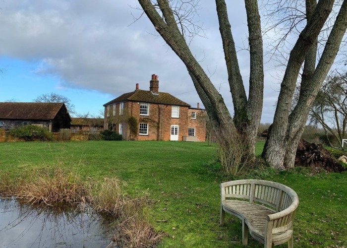 2. Lake / Pond, Garden (Rear, Large)