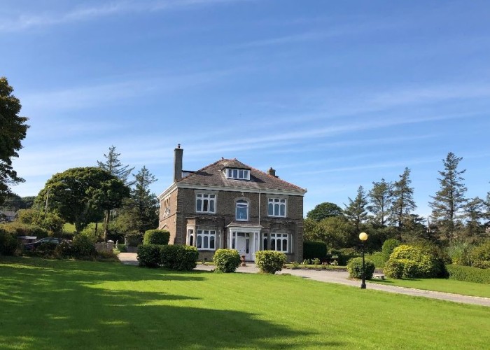 1. Mansion, Coronavirus-Friendly