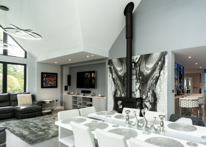 8. Livingroom, Diningroom, Open-plan