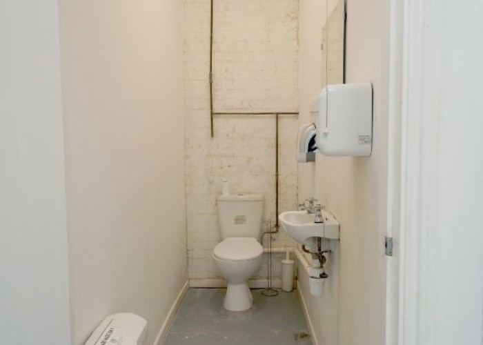 26. Toilet