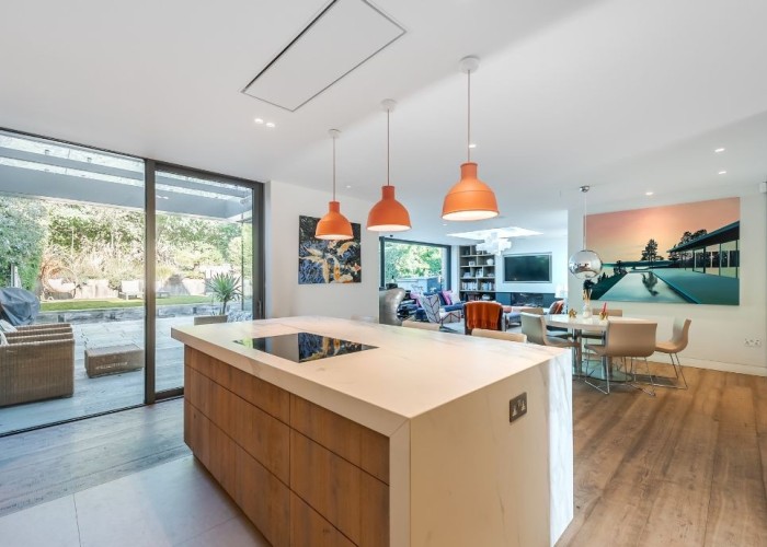 4. Kitchen (With Island), Kitchen (Electric/Induction Hob)