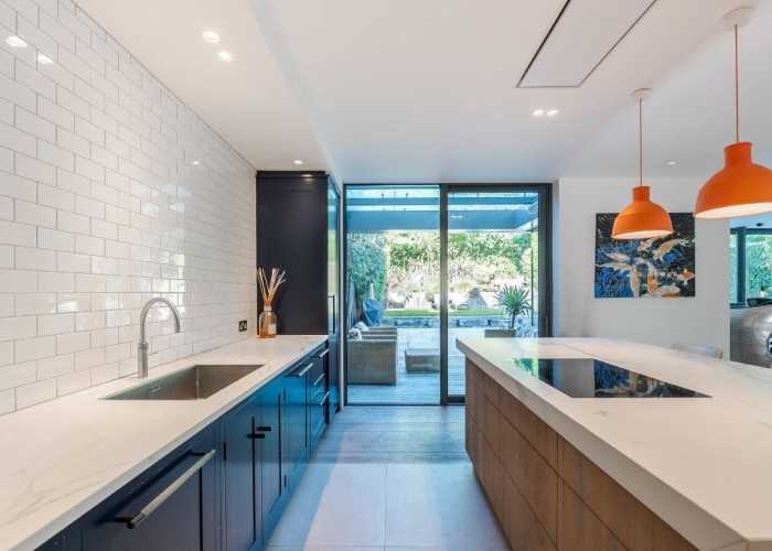 5. Kitchen (Coloured units)