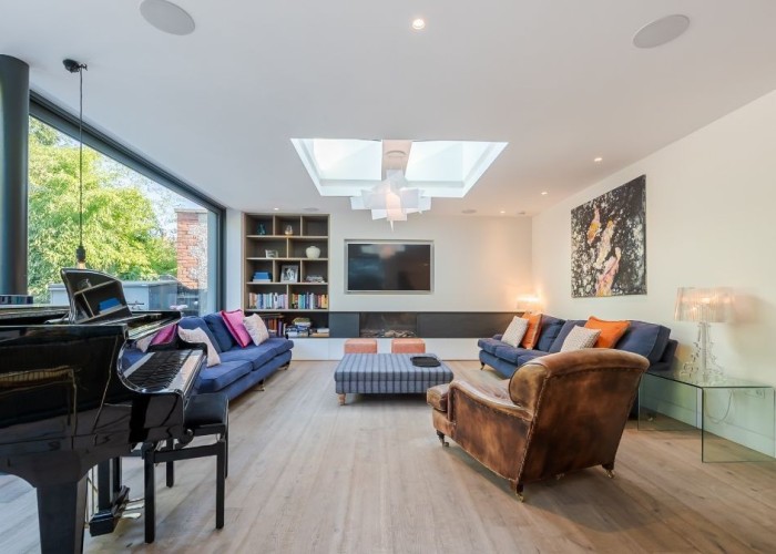 13. Livingroom, Piano
