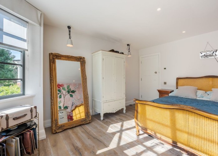 24. Bedroom (Double)