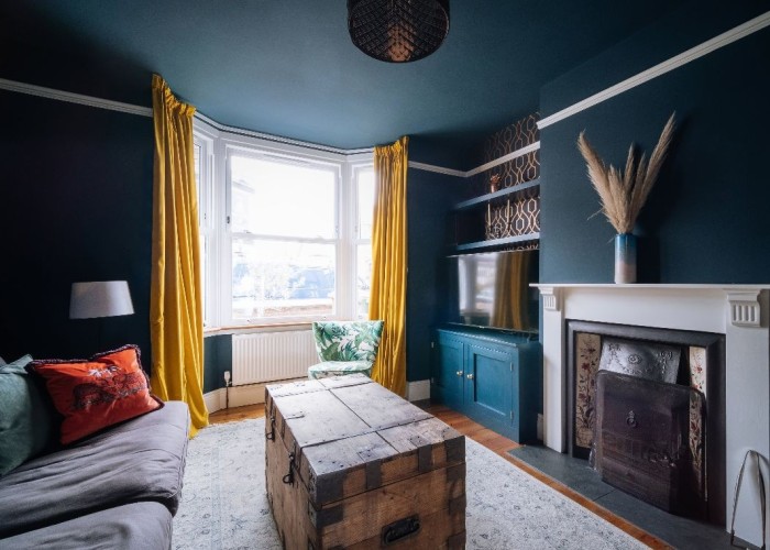 3. Livingroom, Fireplace