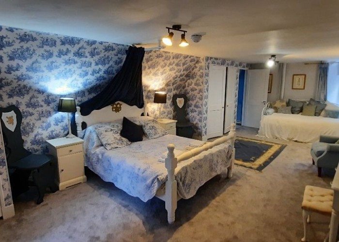 17. Bedroom (Double)