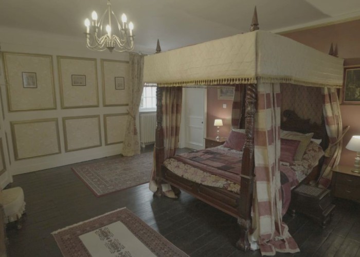 12. Bedroom (Double)