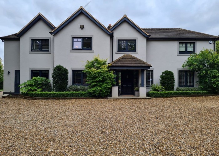 2. Driveway, Coronavirus-Friendly