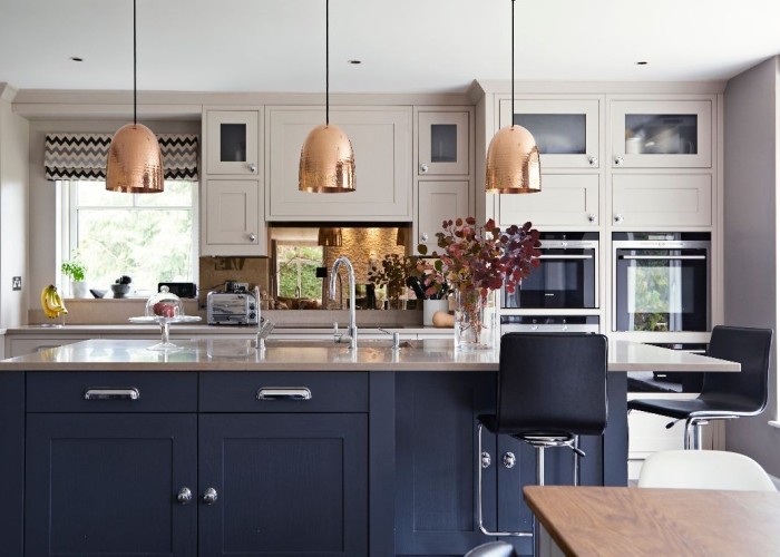 7. Kitchen (Electric/Induction Hob)