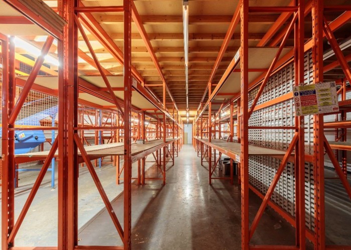 20. Warehouse (Racked)