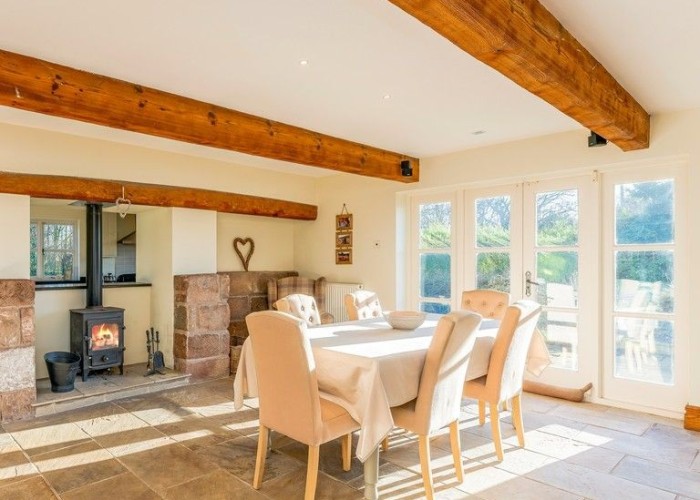 8. Diningroom, Fireplace