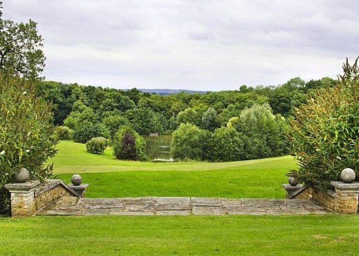 32. Gardens