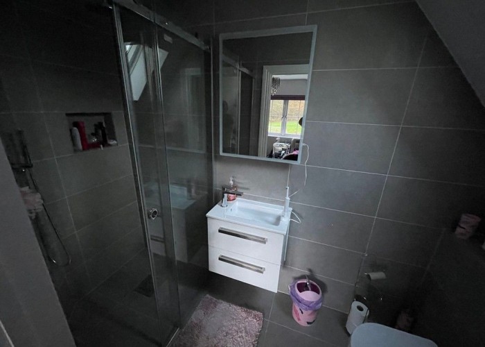 25. Bathroom