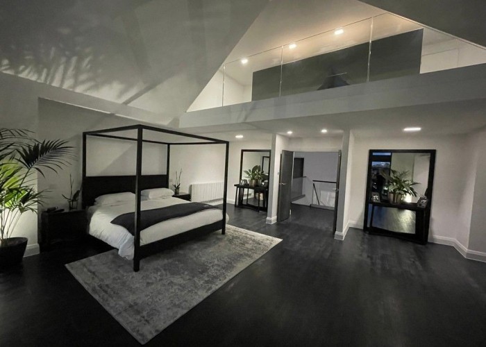 16. Bedroom (Double)