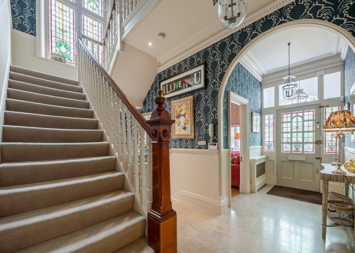 19. Stairway / Staircase