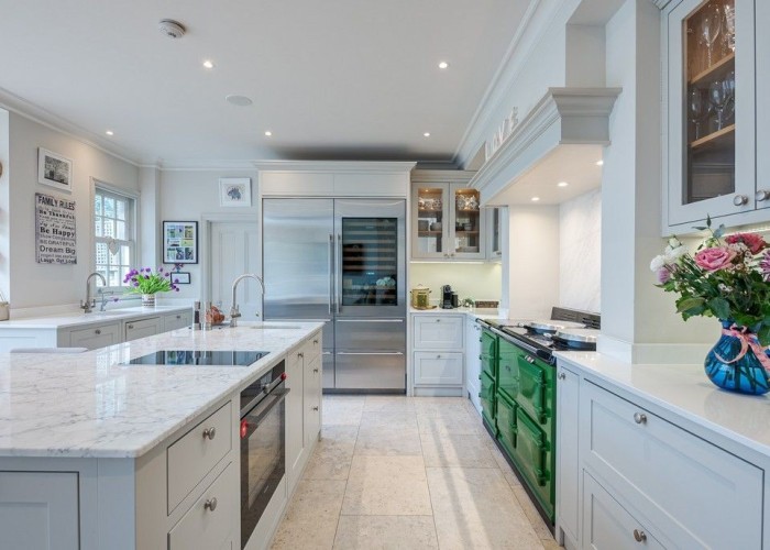 8. Kitchen (Cream or White units), Kitchen (Modern), Kitchen (Electric/Induction Hob)