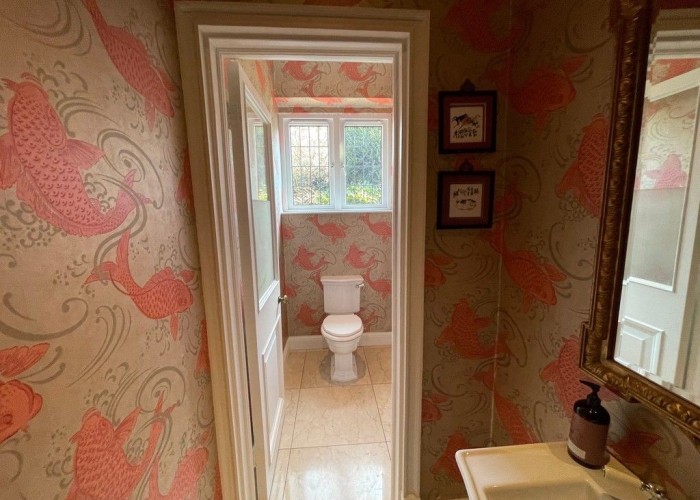 27. Toilet