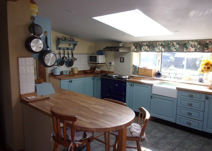 6. Kitchen (With Island), Kitchen (Coloured units), Kitchen With Table, Kitchen (Gas Hob)