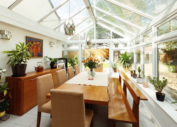 11. Diningroom, Conservatory