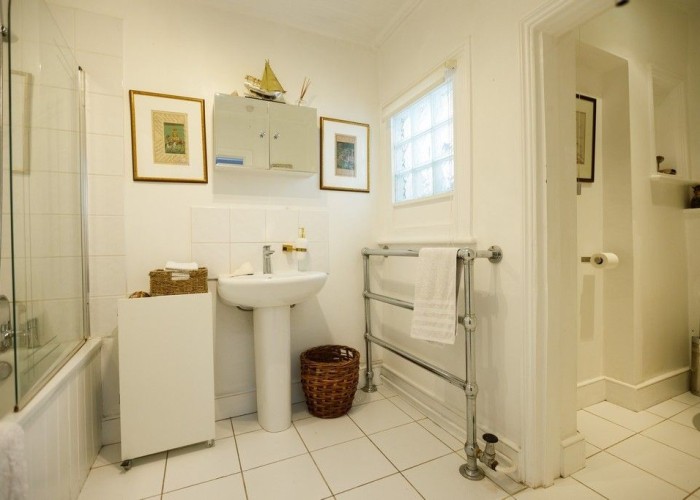 18. Bathroom