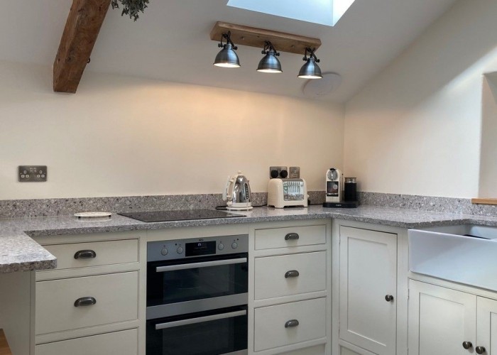 6. Kitchen (White units), Kitchen (Electric/Induction Hob)