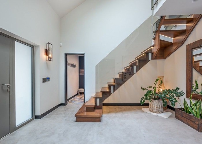 14. Stairway