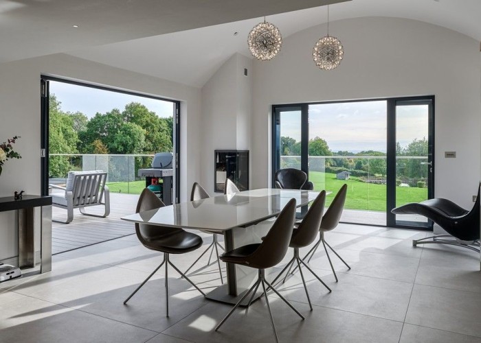 9. Diningroom