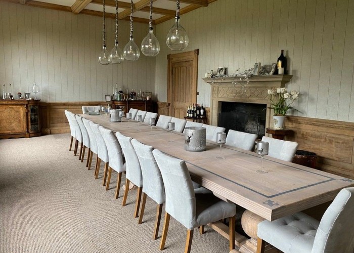 10. Diningroom