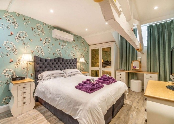 47. Bedroom (Double)