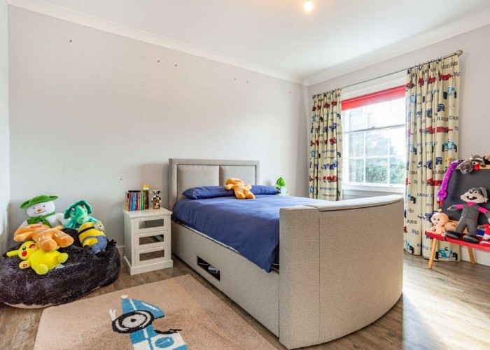 75. Bedroom (Childrens)