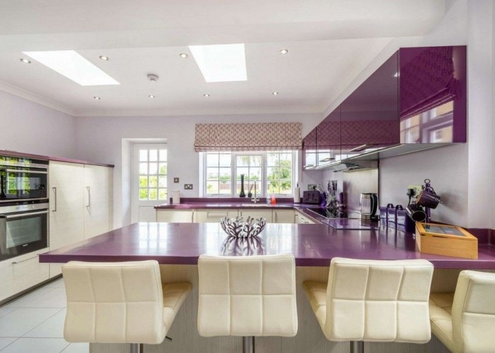 95. Kitchen (Coloured units), Kitchen (Electric/Induction Hob)