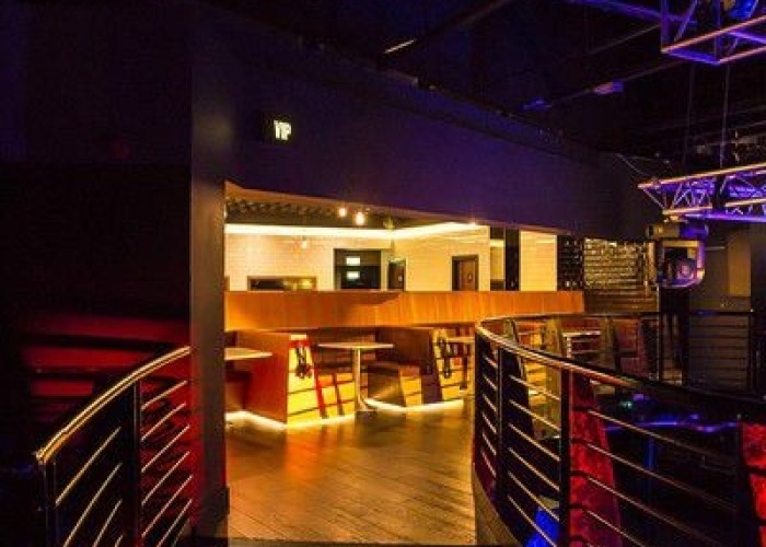 12. Pub / Bar / Club