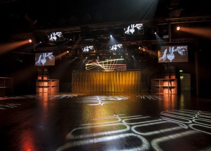 18. Pub / Bar / Club